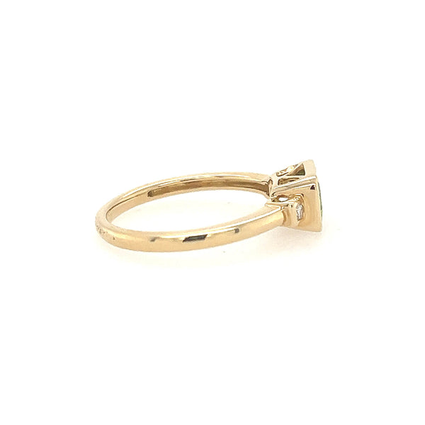 14K Yellow Gold Diamond and Peridot Minimal Ring - Jewelry Design Gallery of East Windsor