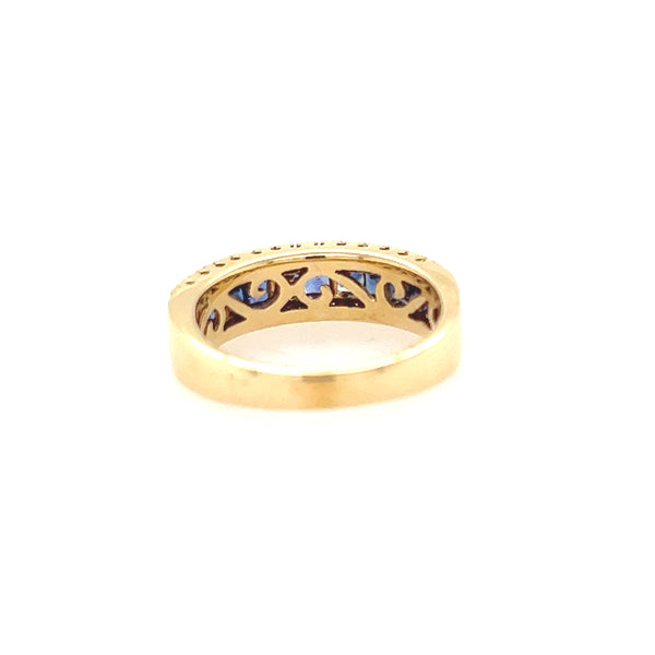 Ladies 14K Yellow  Gold Princess Cut Blue Sapphire Ring Size 7 US